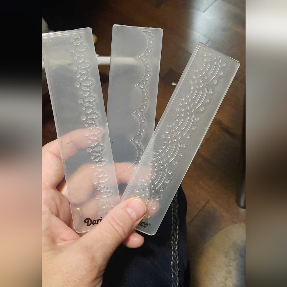 Lacy edge embossing folder set of 3